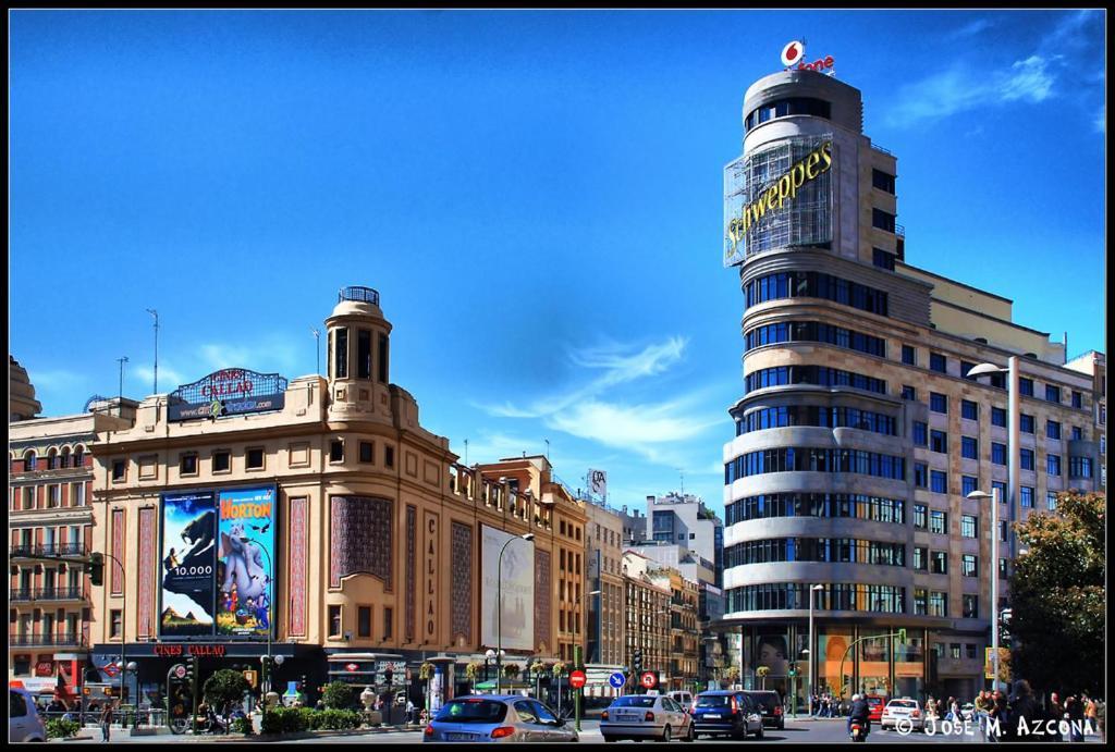 マドリード La Reina De Gran Via - Parking Tph Bed & Breakfast エクステリア 写真