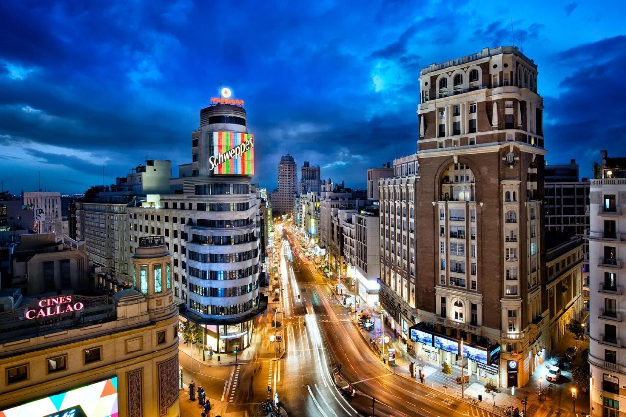 マドリード La Reina De Gran Via - Parking Tph Bed & Breakfast エクステリア 写真