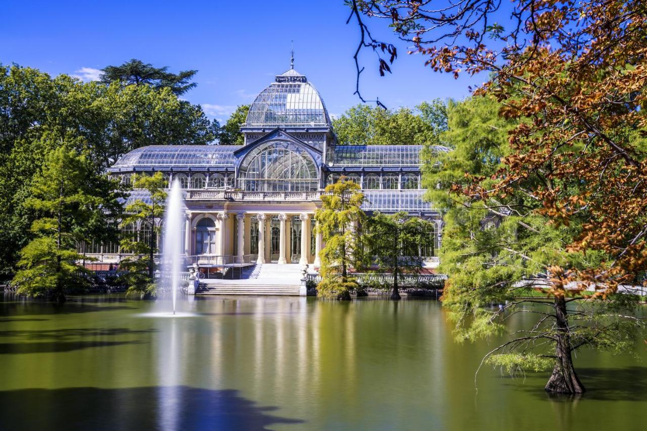 マドリード La Reina De Gran Via - Parking Tph Bed & Breakfast エクステリア 写真